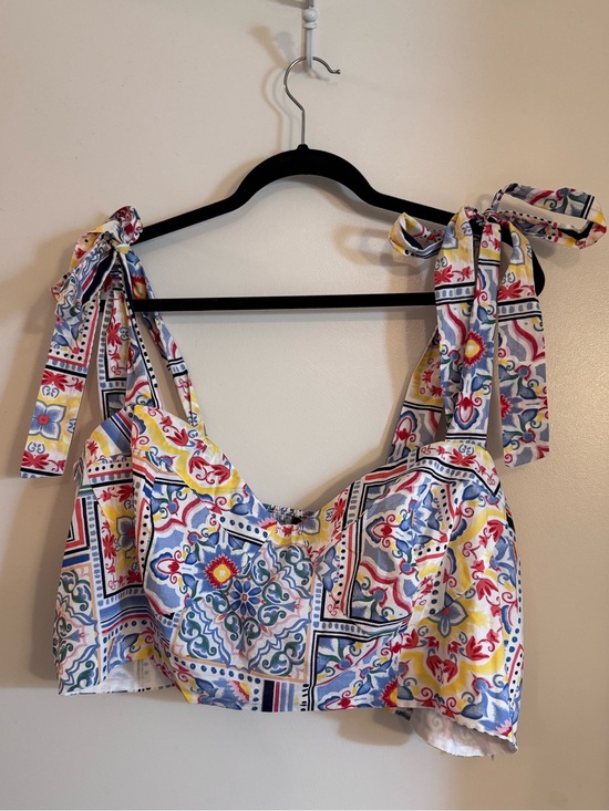 Eloquii Tops - Women’s Plus Size Eloquii Mosaic Print Tie Strap Crop Top, Size 22